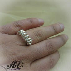 Сребърен пръстен без камъни R-221