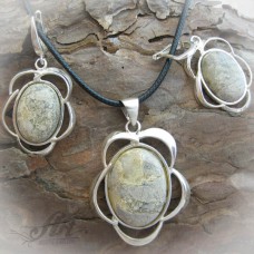 Дамски сребърен комплект с естествени камъни