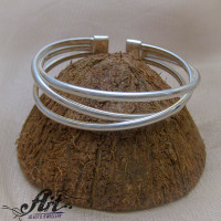 Сребърна дамска гривна B-446