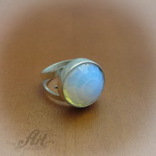 Сребърен пръстен с естествен камък "Бял  Опал" R-443
